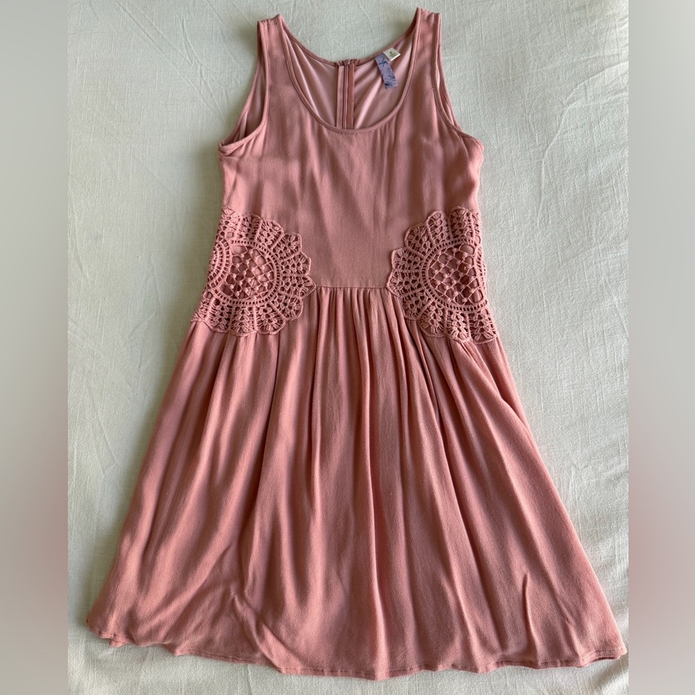 Alya Pink Sleeveless Dress with Crochet Waist Accents